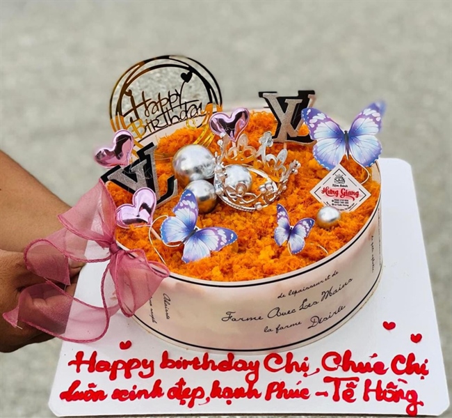 Vương miện tròn nhỡ bạc nhựa (5.4 x 3.8cm) - Cái - Ảnh 2