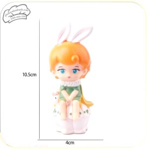 Bé trai tai thỏ áo xanh lá - Con