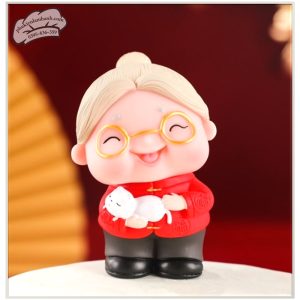 Bà mèo áo đỏ - Con