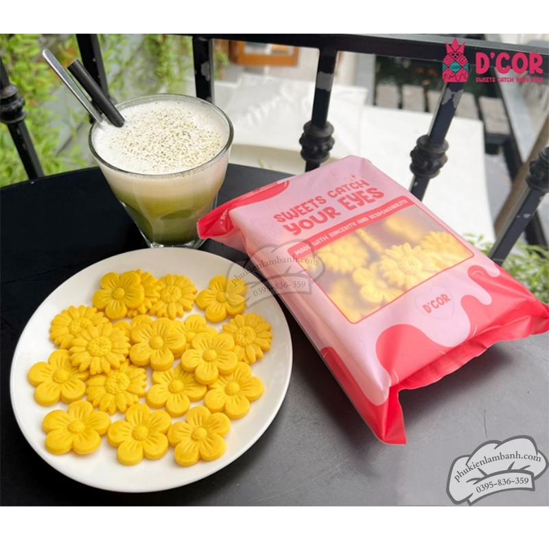D'Cor - Bánh quy HOA vị đào (Hồng) 185gr/gói - Gói