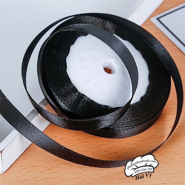 Ruy băng lụa trơn 1cm x 22m Đen - Cuộn