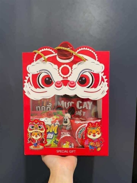 Túi giấy lân - Cái