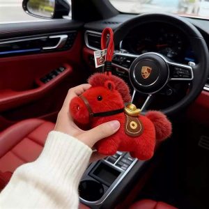 Ngựa Đỏ 2026 12cm thú nhồi bông kèm móc khoá - Cái