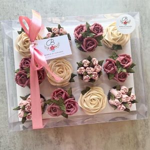 Alternative view of Hộp cupcake mica 12 lỗ WT345-10 - 5 Cái